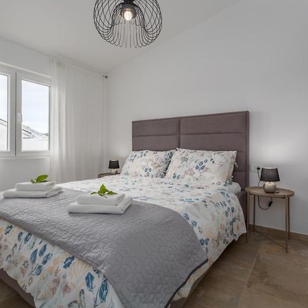 Apartments Zomzi Porec Luaran gambar