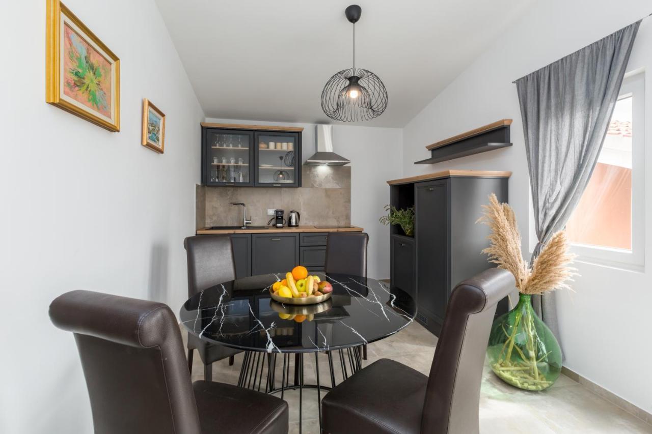 Apartments Zomzi Porec Luaran gambar