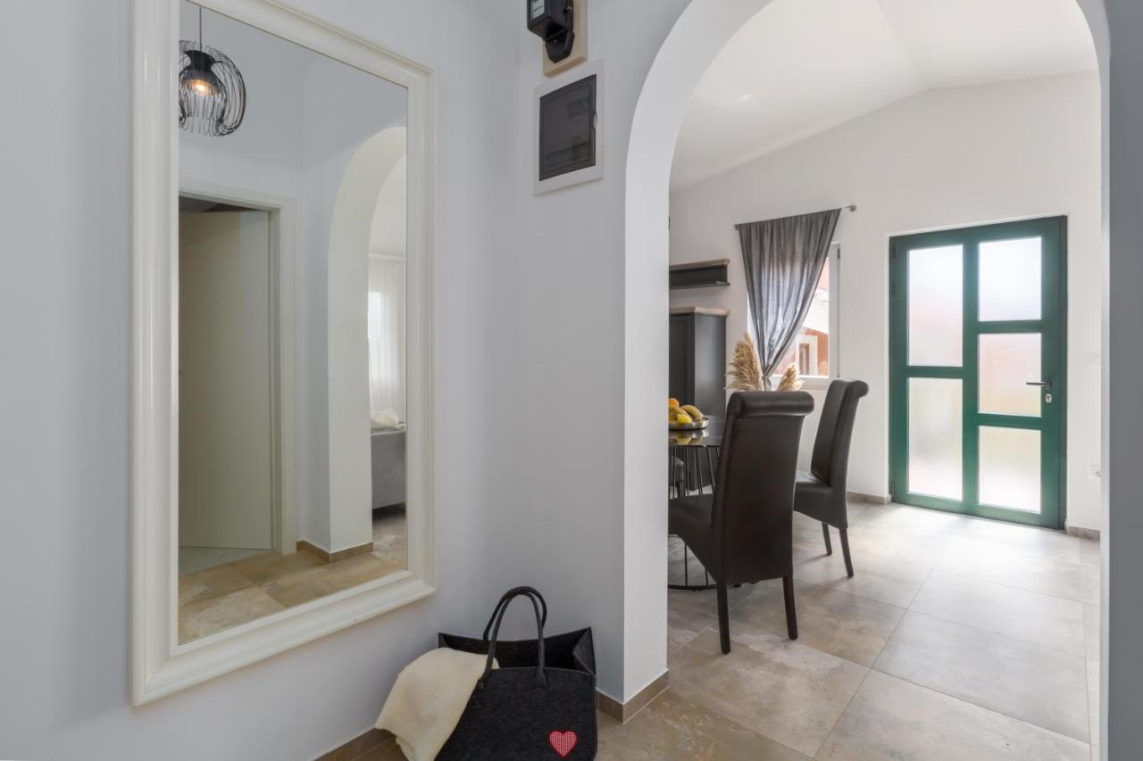 Apartments Zomzi Porec Luaran gambar