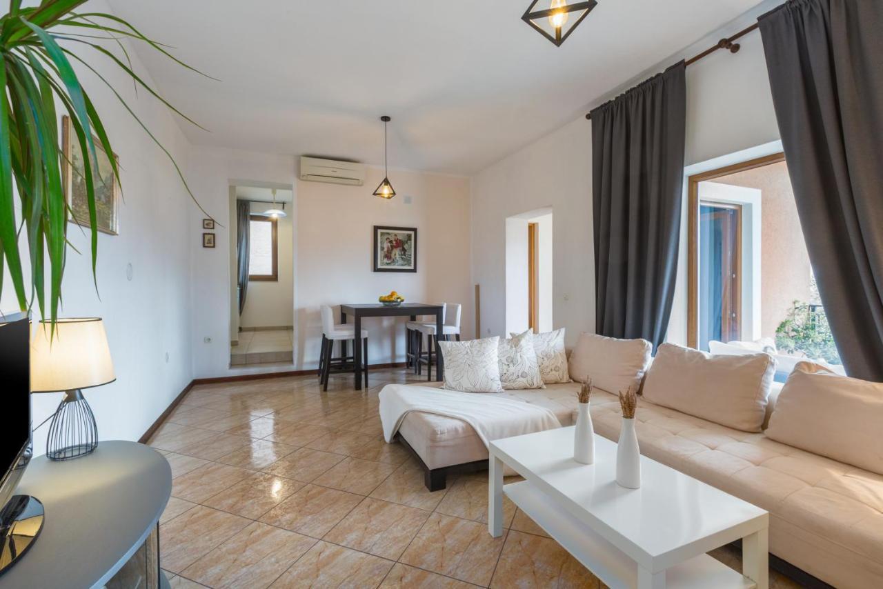 Apartments Zomzi Porec Luaran gambar