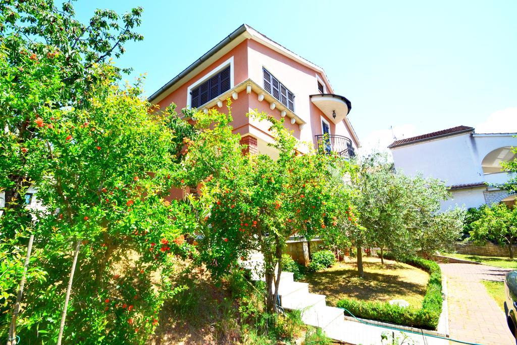 Apartments Zomzi Porec Luaran gambar